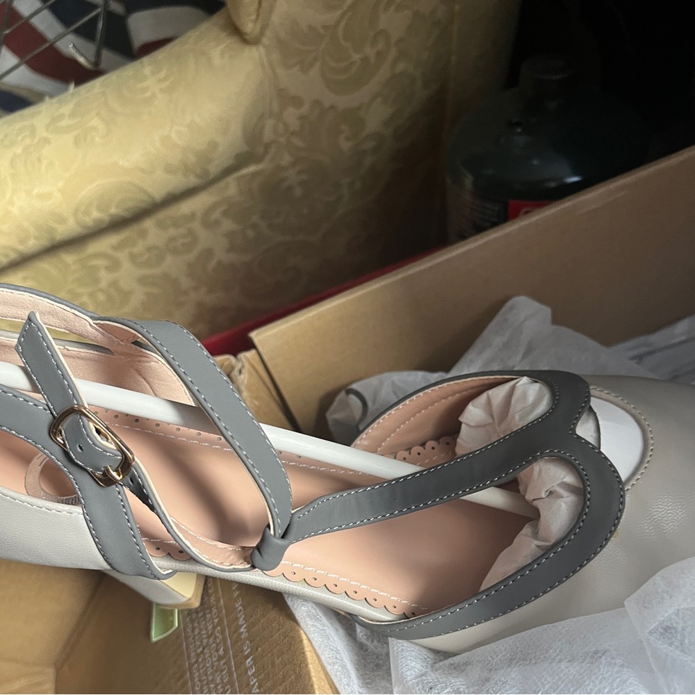 Lina Charcoal Ankle heels nwt vintage style